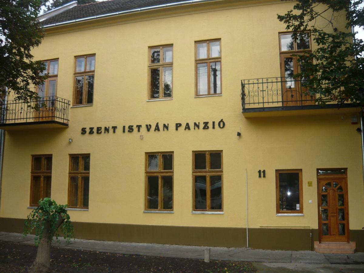 Szent Istvan Panzio Hódmezővásárhely Zewnętrze zdjęcie